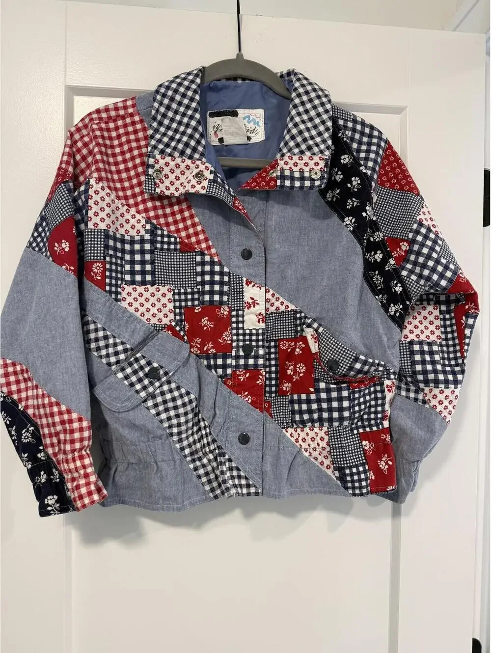 Kids Vintage 90s Patchwork Quilted Button-Up Jacket with Mixed Prints